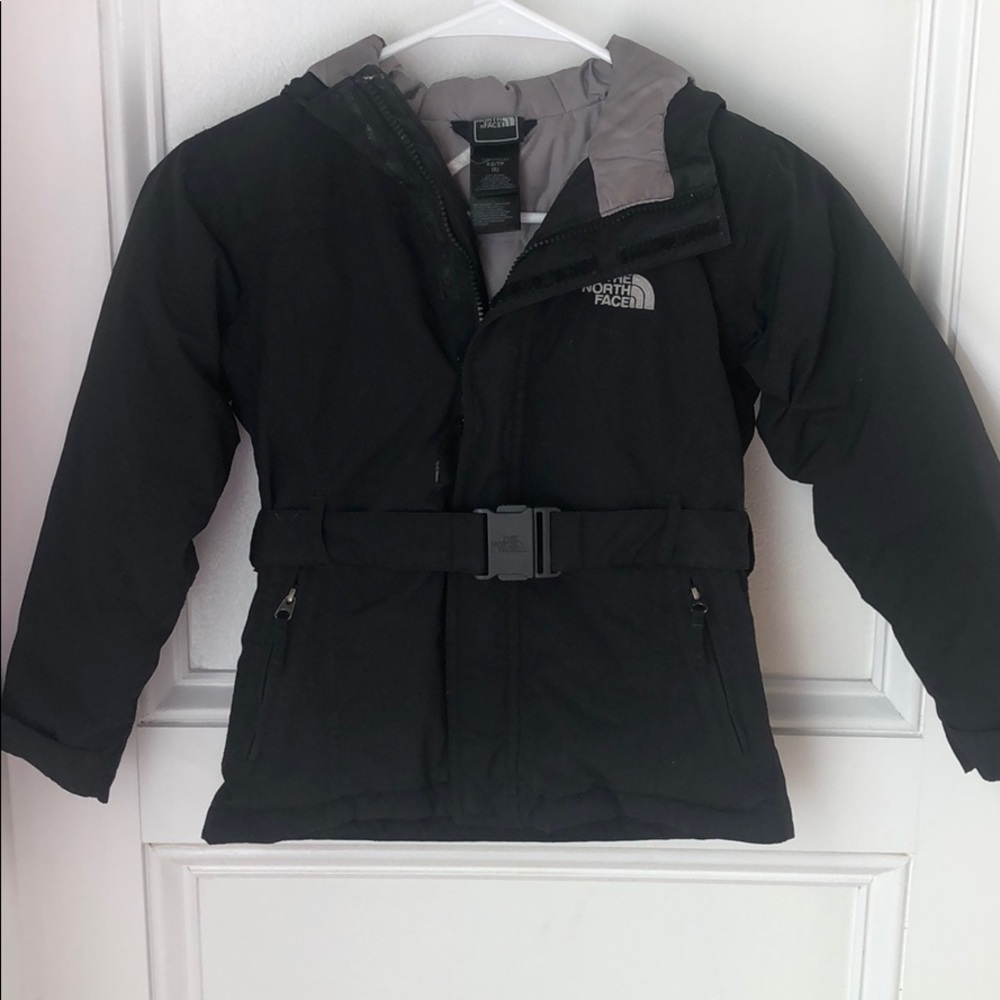 Belted black north face kids size 6